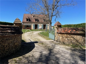 propriete à la vente -   24150  MAUZAC ET GRAND CASTANG, surface 135 m2 vente propriete - UBI465438701